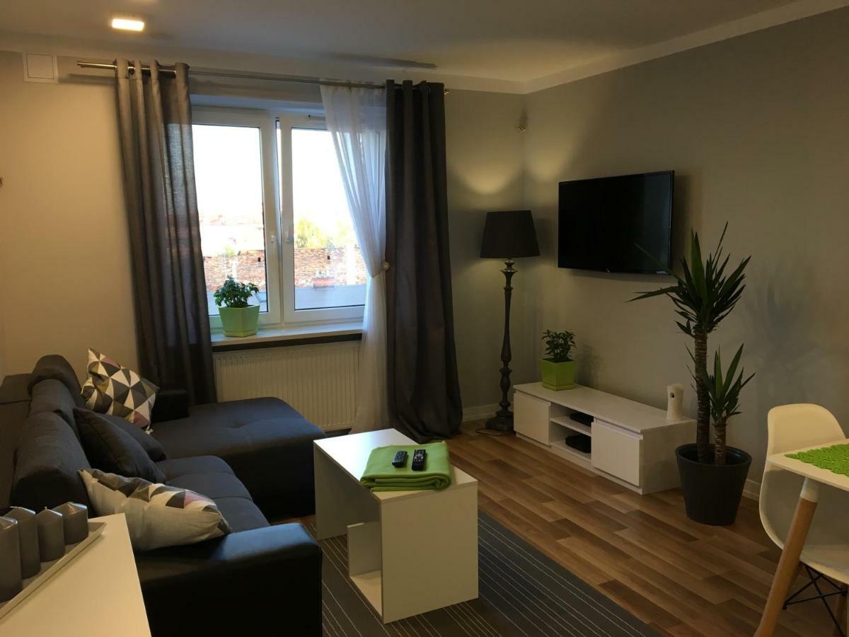 Family & Business Elegant Apartments Rynek Centrum Downtown - 2 Bedroom, Balcony, Parking Kielce Kültér fotó