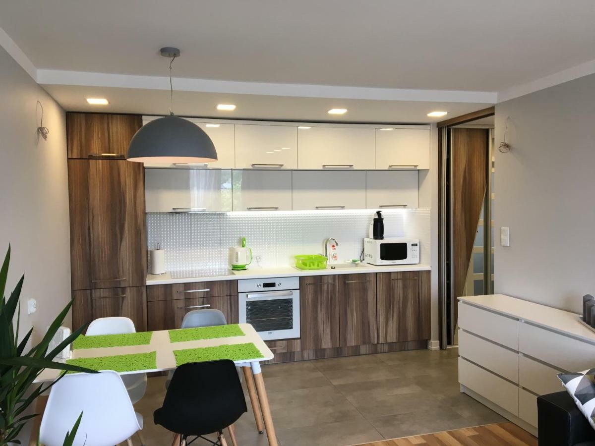 Family & Business Elegant Apartments Rynek Centrum Downtown - 2 Bedroom, Balcony, Parking Kielce Kültér fotó