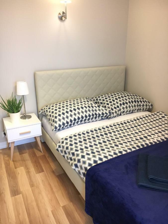 Family & Business Elegant Apartments Rynek Centrum Downtown - 2 Bedroom, Balcony, Parking Kielce Kültér fotó