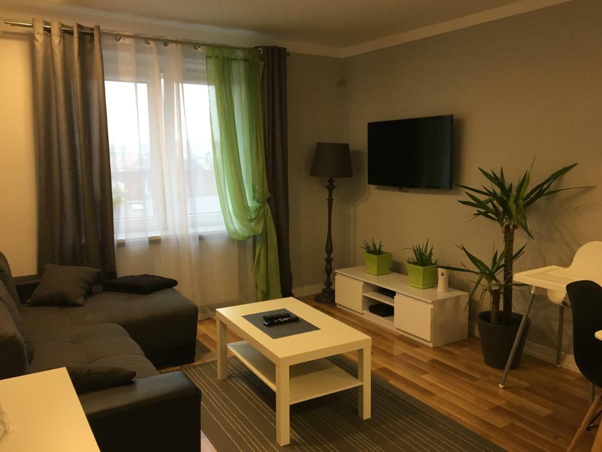 Family & Business Elegant Apartments Rynek Centrum Downtown - 2 Bedroom, Balcony, Parking Kielce Kültér fotó