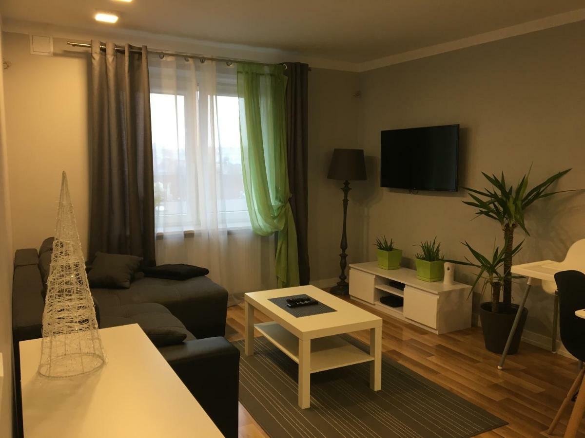 Family & Business Elegant Apartments Rynek Centrum Downtown - 2 Bedroom, Balcony, Parking Kielce Kültér fotó
